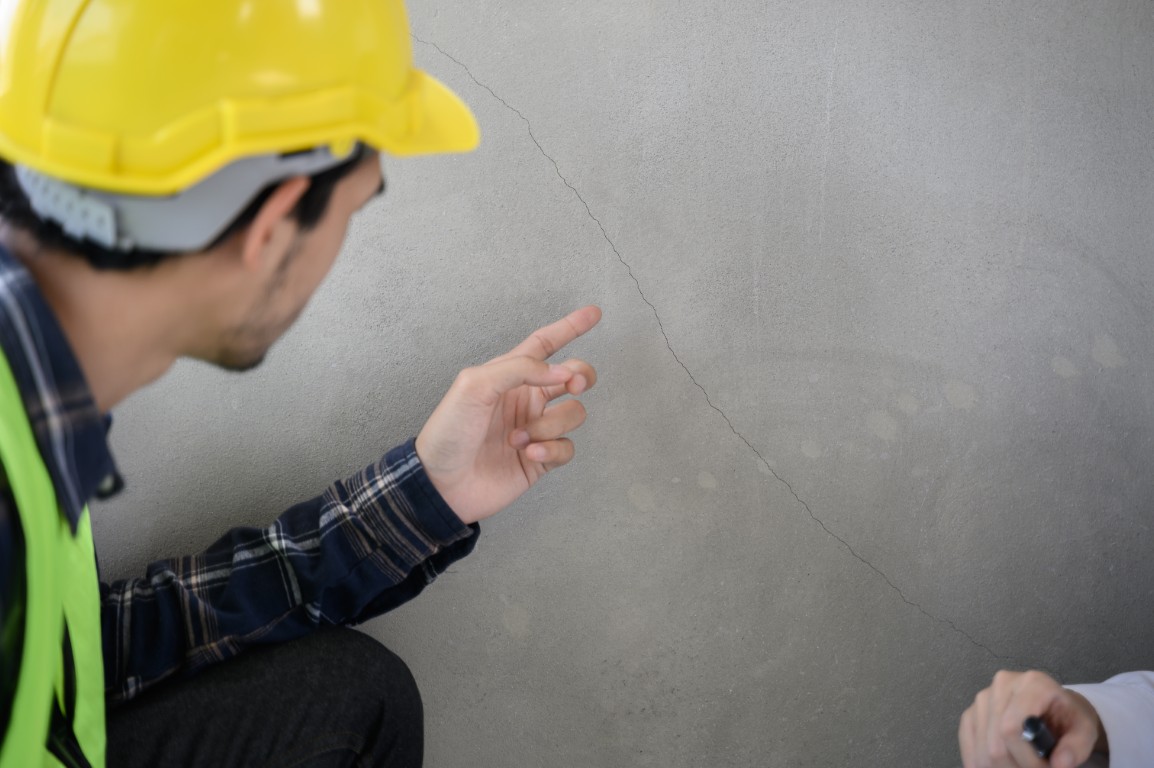 Male,Civil,Engineer,With,Inspection,Check,Sheet,Consult,With,Construction